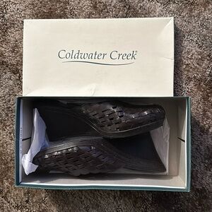 NIB Dark Brown Coldwater Creek Closed Toe Woven Leather Mule